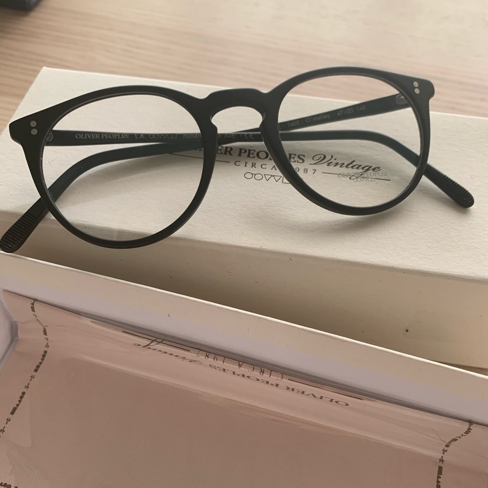 NEW Oliver People’s O’Malley Frames in matte black